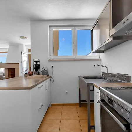 Marin Apartment Brela