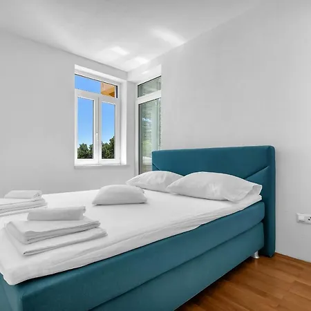 Marin Apartment