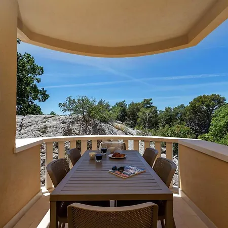 Marin Apartment *
