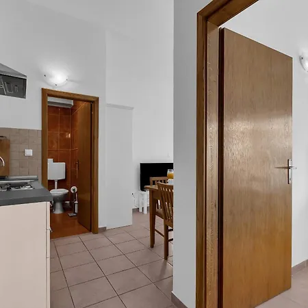 Marin Apartment *